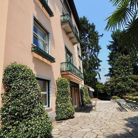 Casa Mondadori Bed and Breakfast Meina Exterior foto