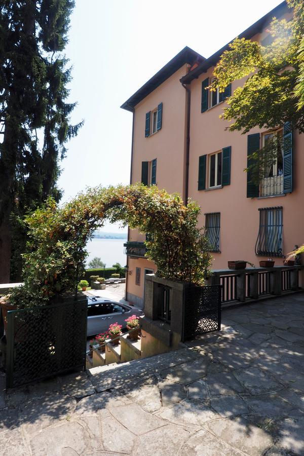 Casa Mondadori Bed and Breakfast Meina Exterior foto